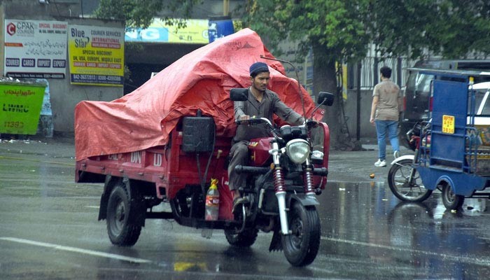 Rain, thundershowers forecast across upper, central Pakistan