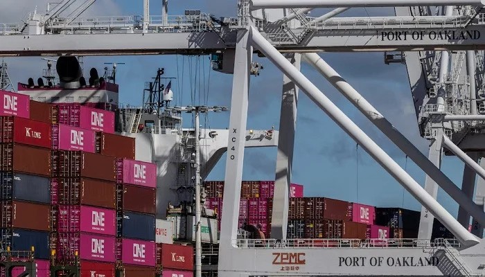 US-Canada trade feud takes a turn for worse as Washington targets beverages, bikes, dairy