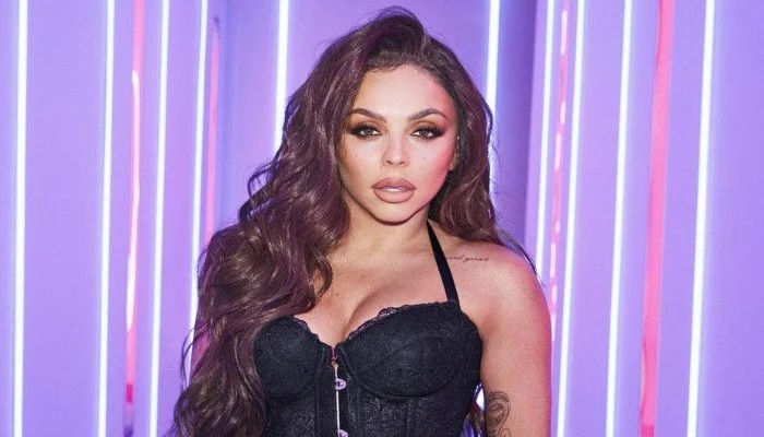 Jesy Nelson Shares Sweet Nta Moment With New Boyfriend Ben Davies