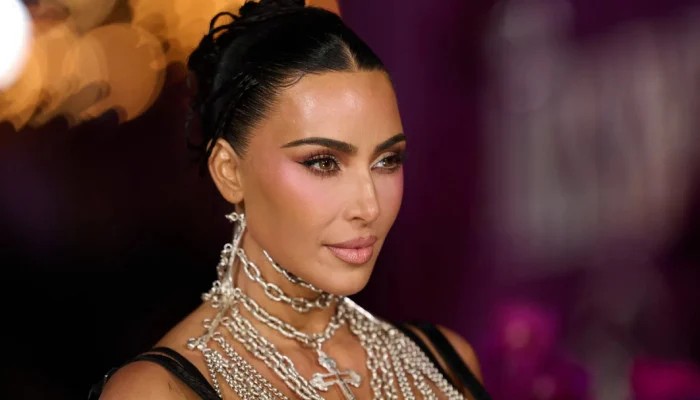 "Kim Kardashian awarded 1 euro in damages over 2016 Paris Jewelry heist