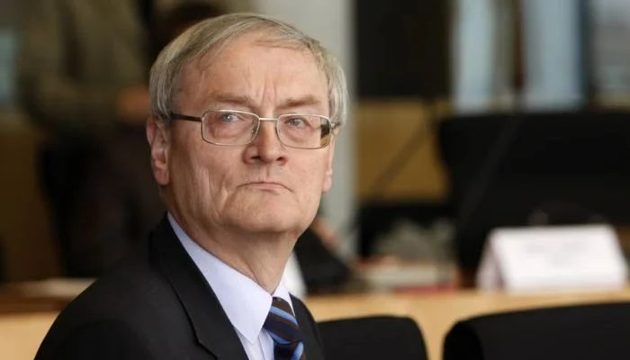 Germanys Former Spy Chief August Hanning Arrested On Suspicioun Of Treason Espionage