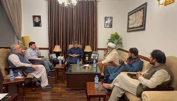 Pakistan Tehreek-e-Insaf (PTI) and Tehreek Tahafuz Ayeen-e-Pakistan (TTAP) Leaders Fine-Tune Strategy for September 27 Protest