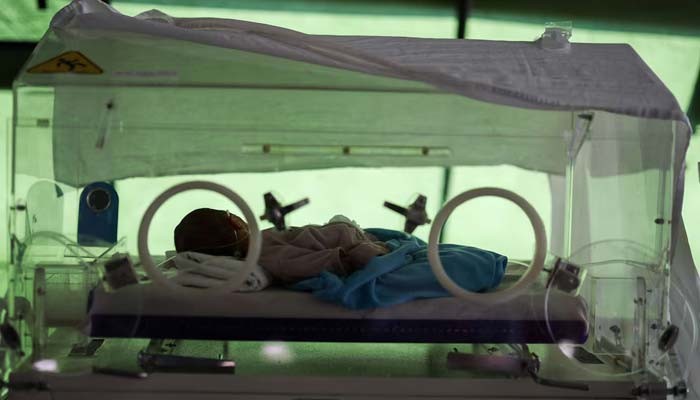Quake miracle: Indonesian mother gives birth under the knife as 7.7 tremor strikes