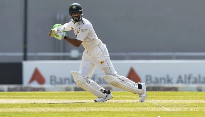 Pakistan trail by 112 after Shan, Imam rescue innings