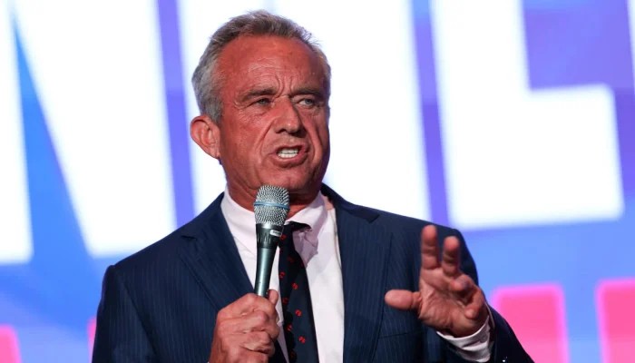 RFK Jr. Exits Press Event After Kratom Company Donation Question
