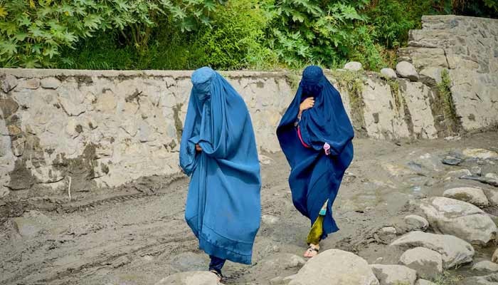 Half Of Afghan Women Rarely Leave Home As Taliban Restrictions Deepen Says Un Agency