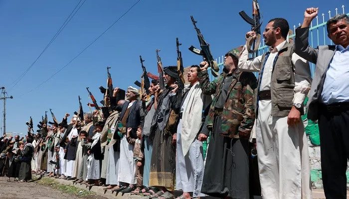 Saudi Arabia Claims Interception of Two Missiles as Houthis Threaten US Intervention