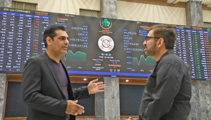 PSX rises as Trump delays Iran strikes, oil slips