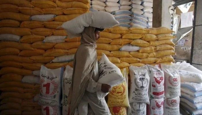 Maryam Expresses Displeasure Over Flour Price Hike in Punjab