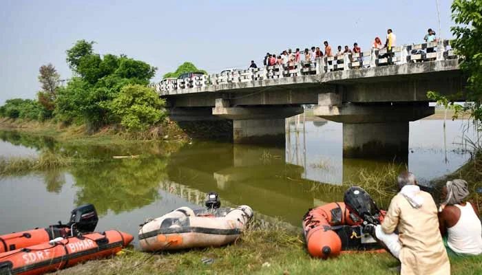 Tragedy on the Ganges: Over a Dozen Children Die in India Boat Capsize