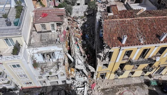 Four Americans among six killed in Athens building collapse after explosion