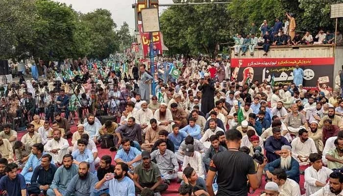 Jamaat-e-Islami To Set Up Over 25 Camps In Karachi Amid Protest Against Petroleum Levy