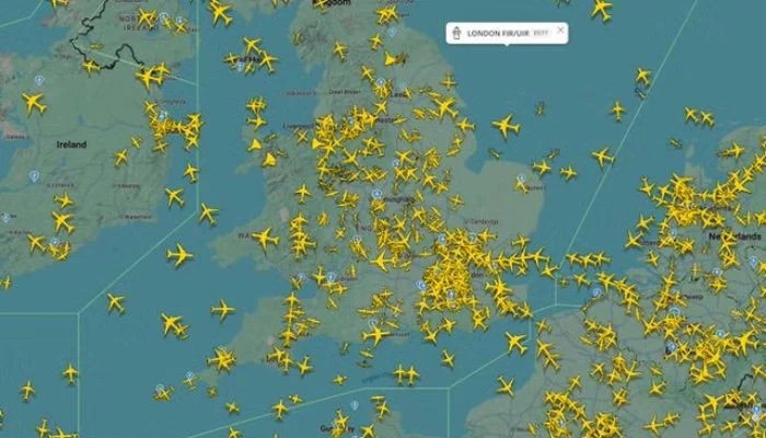 Uk Air Traffic Control Failure Hits Heathrow Gatwick What Passengers Should Do
