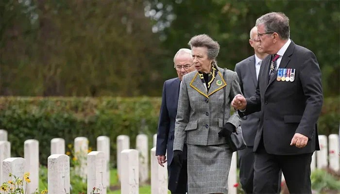 Princess Anne Honours 5000 War Dead At Newly Restored Staffordshire Cemetery