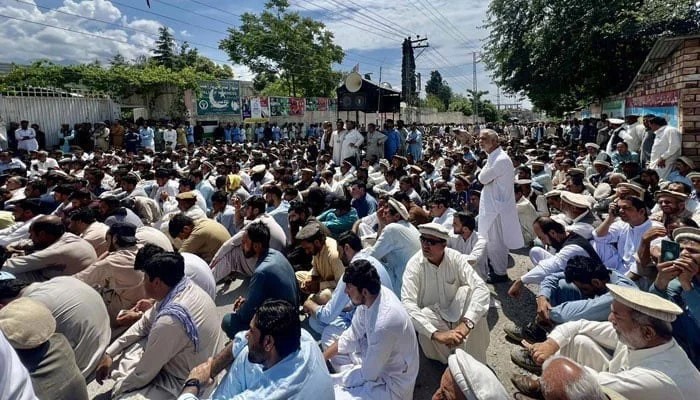 Pakistan Among 60 Countries Witnessing Large Scale Protests