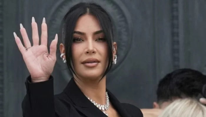 Kim Kardashian Leads Fundraising Auction With Huge Donation