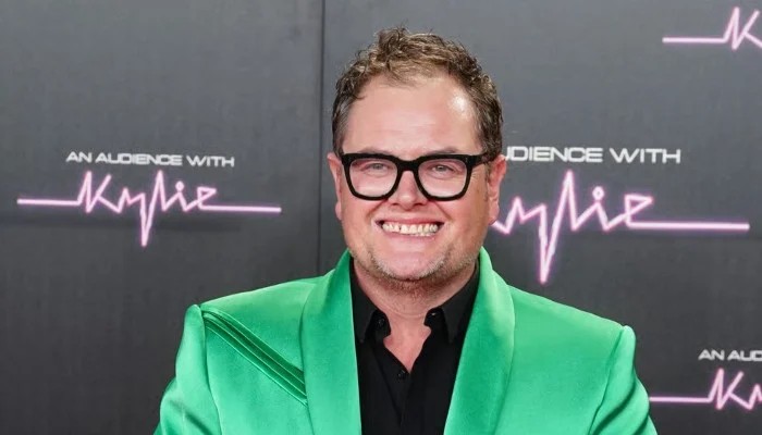 Alan Carr Calls Out Loose Womens Desperate Puh For Nta Votes