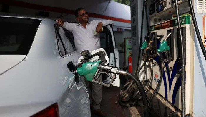 Emails Show Indian Carmakers Privately Feared Fuel Contamination Amid E20 Rollout