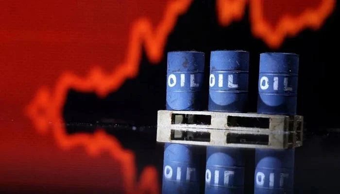 KP Leads Crude Oil Production with 49pc Share, Sindh Dominates Gas Output