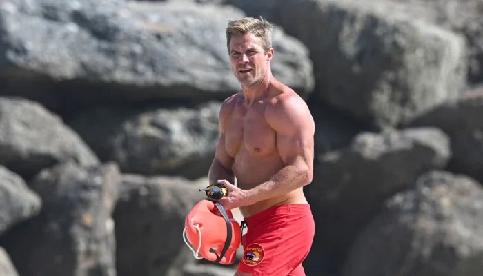 Stephen Amell and family moved to beach for 'Baywatch' filming