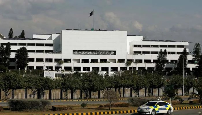 The case for devolution over new provinces