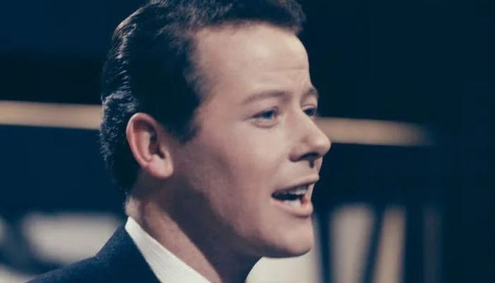 Pop icon Craig Douglas dies at 85