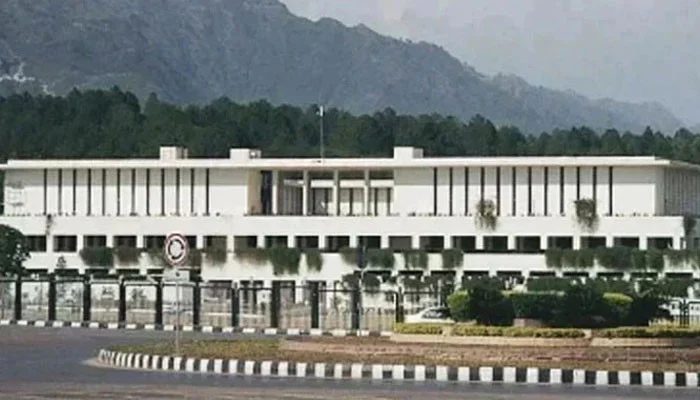 Govt Warns Officers Of Action Over Failure To Declare Dual Nationality