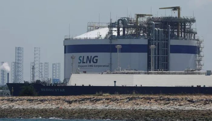 Emerging Asia's LNG Demand Hits Snag as Renewables Gain Ground