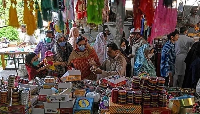 Islamabad shops and malls to shut by 9pm under new austerity drive
