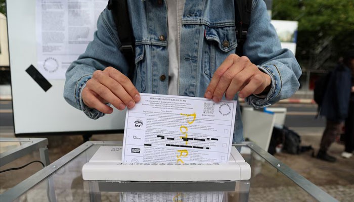 Russian Exiles Cast Protest Ballots Against Putin And Ukraine War