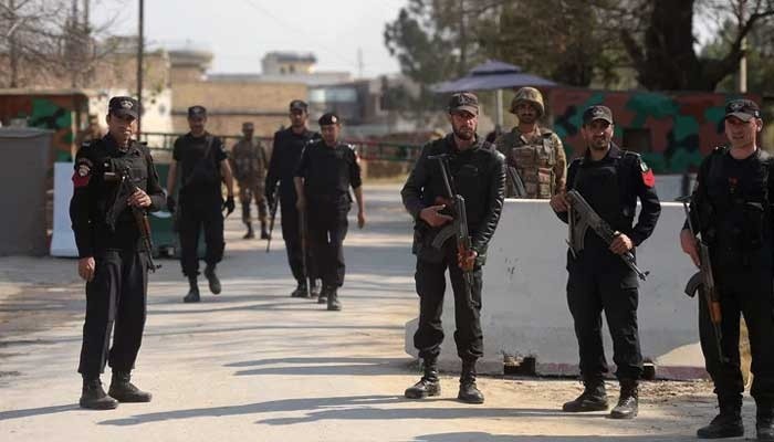 Cop Martyred As Ctd Foils Terror Plot In Peshawar