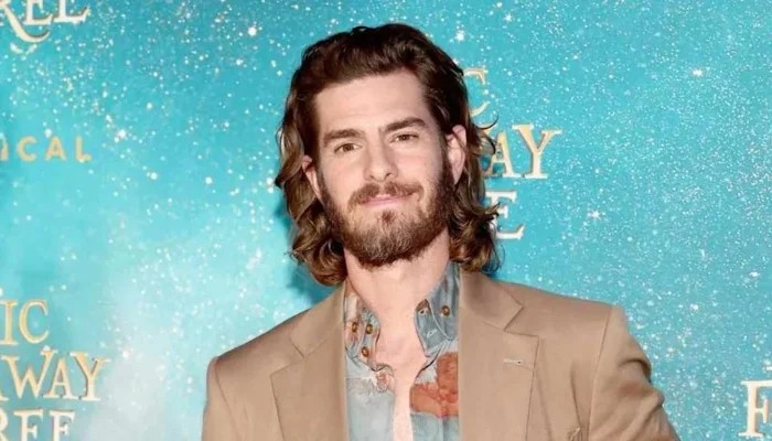 Andrew Garfield loves the ‘Robin Hood' chaos