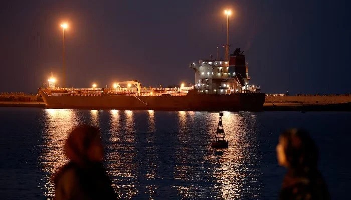Crude oil tops $107 as major Saudi pipeline shuts, key shipping routes come under fire