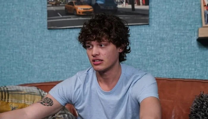 Bobby Brazier leaves fans baffled with bizarre 'arrested' revelation