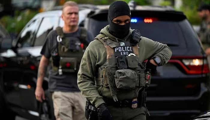 ICE Signs $16.7M Deal For 6,000 Electric Shock Gloves As Lawmakers Raise Oversight Concerns